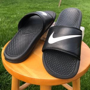 Nike Benassi Swoosh Slides | Black (See Descrip.)